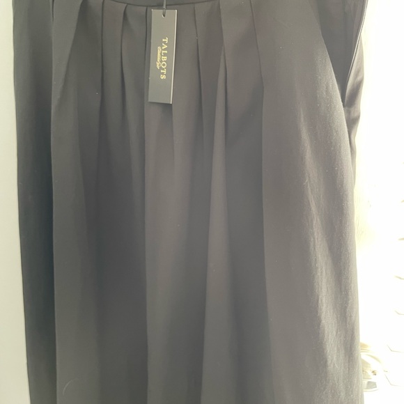 Blk pleated side pocketed lined skirt NWT size 12 - Picture 5 of 5